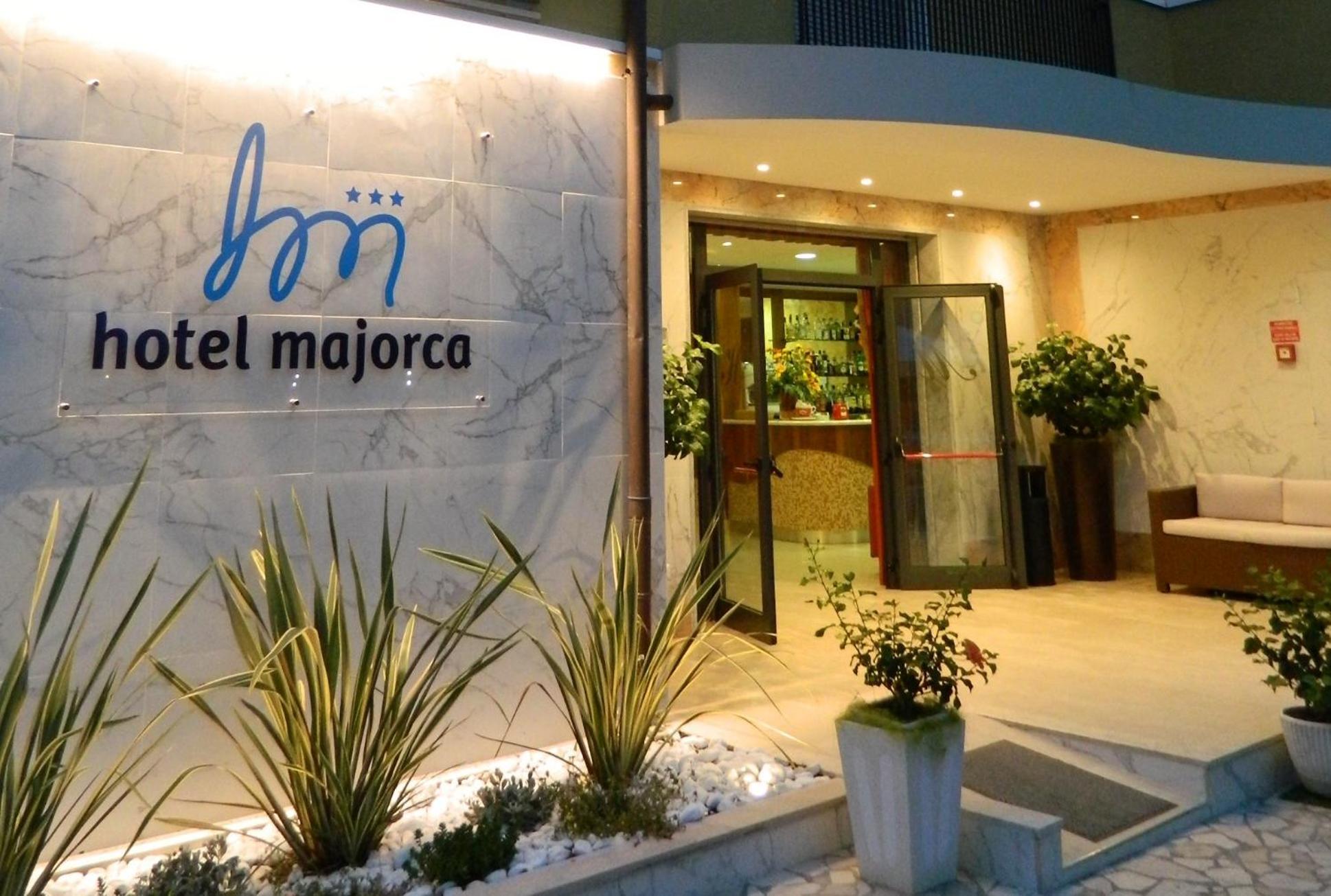 Hotel Majorca Milano Marittima Exterior photo